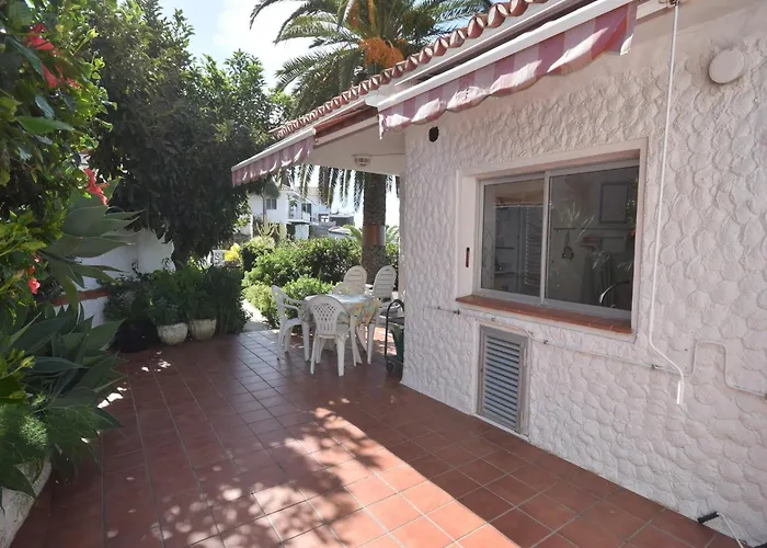 Mesa Del Mar Near Black Prázdninový dům Tacoronte